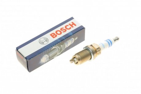 Свеча зажигания BOSCH 0 242 240 675