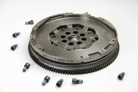 Маховик RENAULT 12 30 033 19R